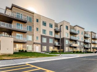 200 N Shawnee Sq SW #403, Calgary, AB T2Y0T7