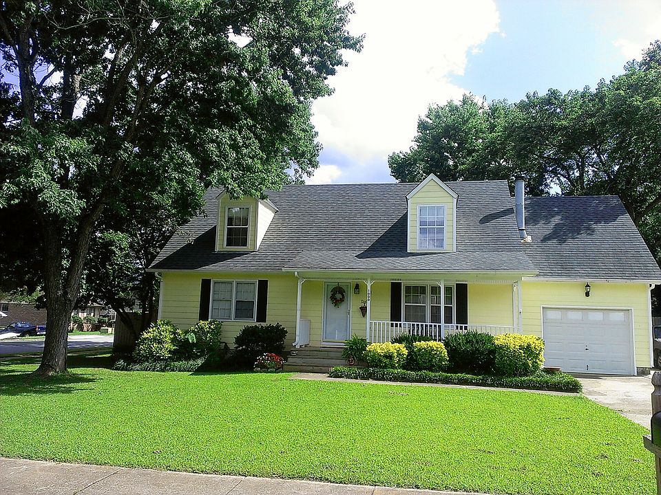1st image of 1000 Sharpsburg Dr SE