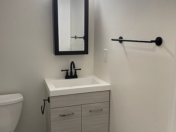 2nd image of 340 N 1st St APT 2