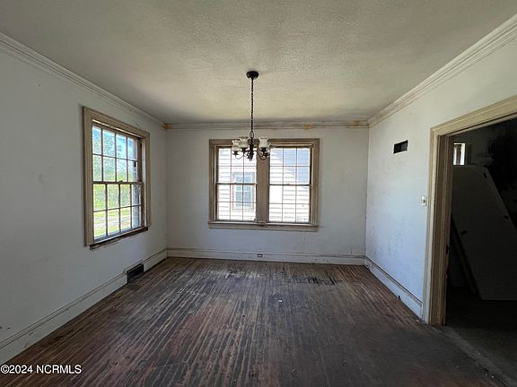 5th image of 106 N Kornegay Street
