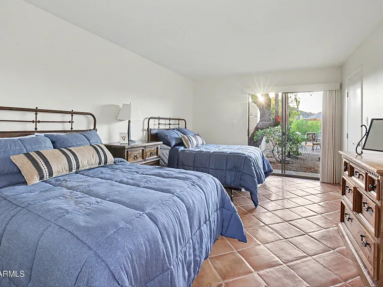 1049 N Boulder Dr — Photo 27