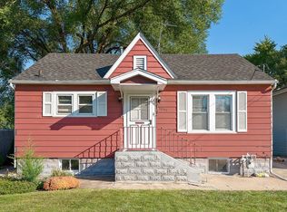 1035 Allaire Ave, Aurora, IL 60506