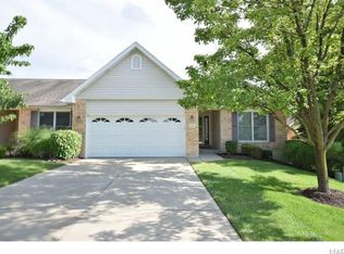62 Summit Pointe Ct, Saint Charles, MO 63301