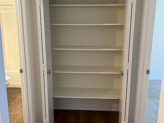 4th image of 1385 W University Ave Unit 149