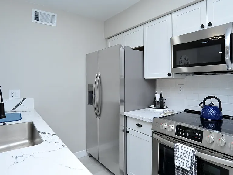 6596 E Calle La Paz #A — Photo 15