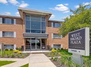 West Broad Plaza, Columbus, OH 43228
