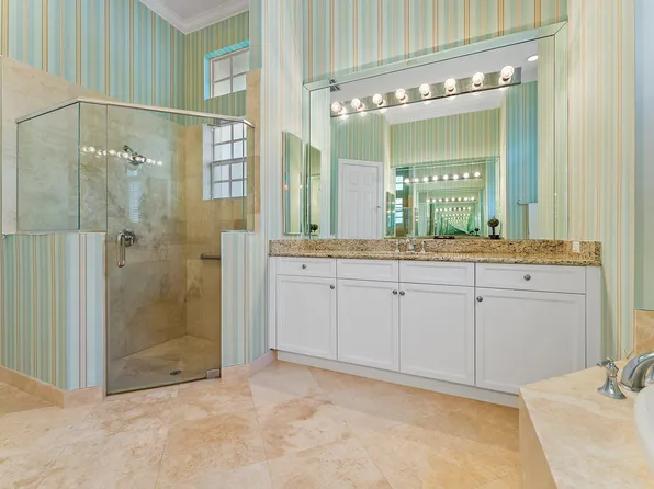 102 Rosalia Court, Jupiter, FL 33478