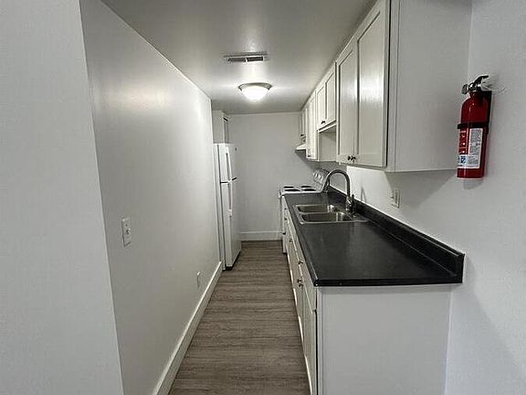 4th image of 721 Green Rd APT 234