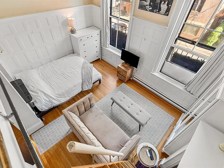 425 Beacon St #2 — Photo 8