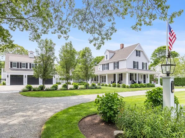 281 Wianno Ave, Barnstable, MA 02630