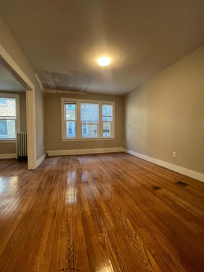 15 Allen Place — Photo 2