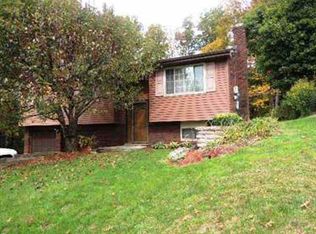 498 Fielding Dr, Pittsburgh, PA 15235