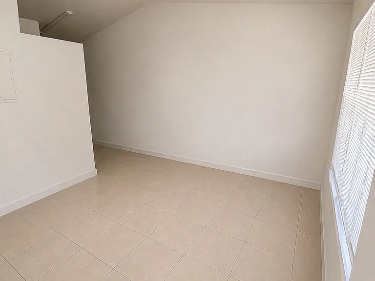 535 NW 13th Ave #2 — Photo 3