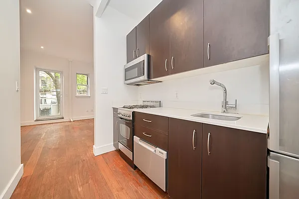 Rented by Living New York | media 20