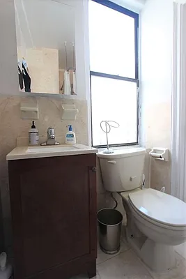 Rented by Dynamik Realty | media 18