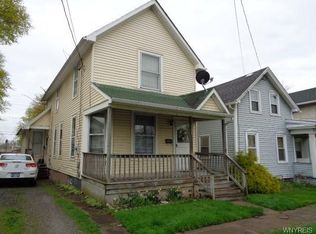 108 Prospect St, Lockport, NY 14094