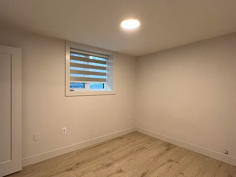 5832 Laurel St — Photo 7