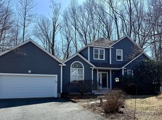 2 Grove St, Framingham, MA 01701