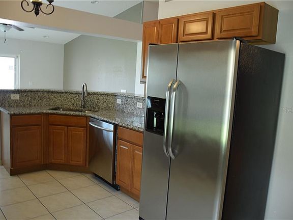 5th image of 519 Stonewall Ave
