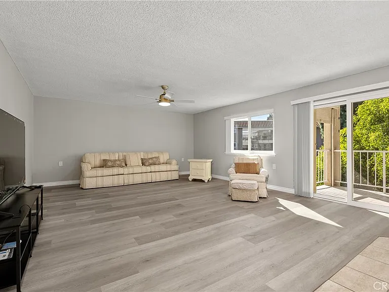3242 San Amadeo #2A — Photo 11