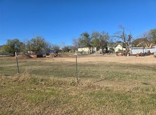 E Mill Ave, Comanche, TX 76442