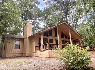 289 Peachtree Ln, Holly Lake Ranch, TX 75765