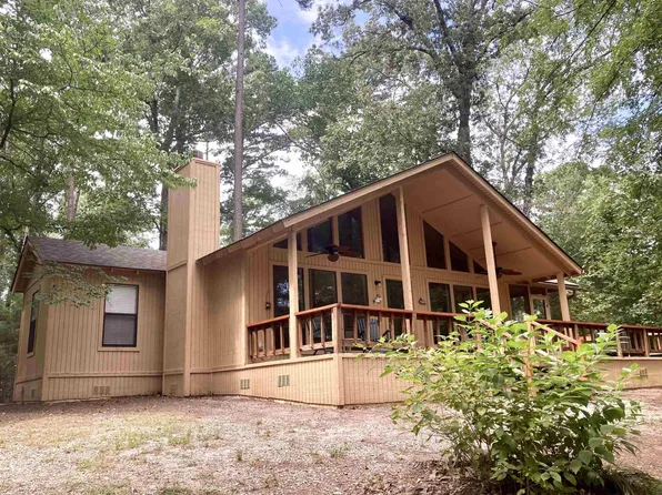 289 Peachtree Ln, Holly Lake Ranch, TX 75765