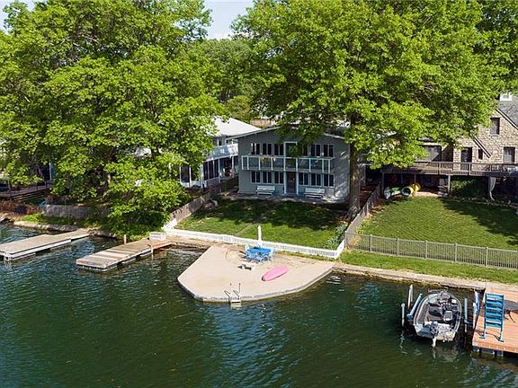 2nd image of 4 Dockside Dr