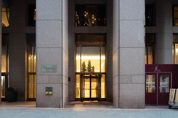 Sold by Platinum Properties | media 18