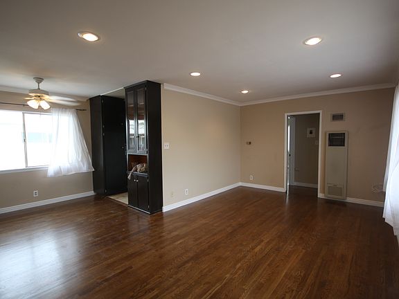 2nd image of 1629 Centinela Ave APT E