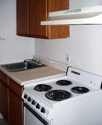 Rented by E and G Realty Group | media 25