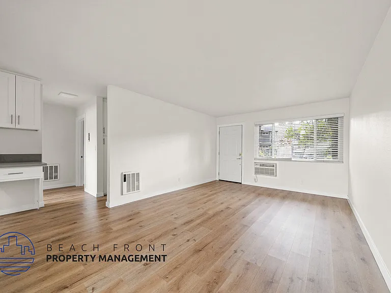 14119 Mulberry Dr. — Photo 33