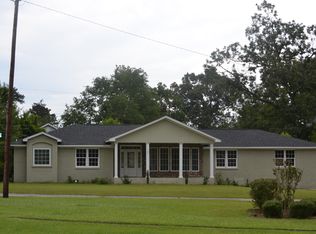 122 Evergreen Ln, Cayce, SC 29033