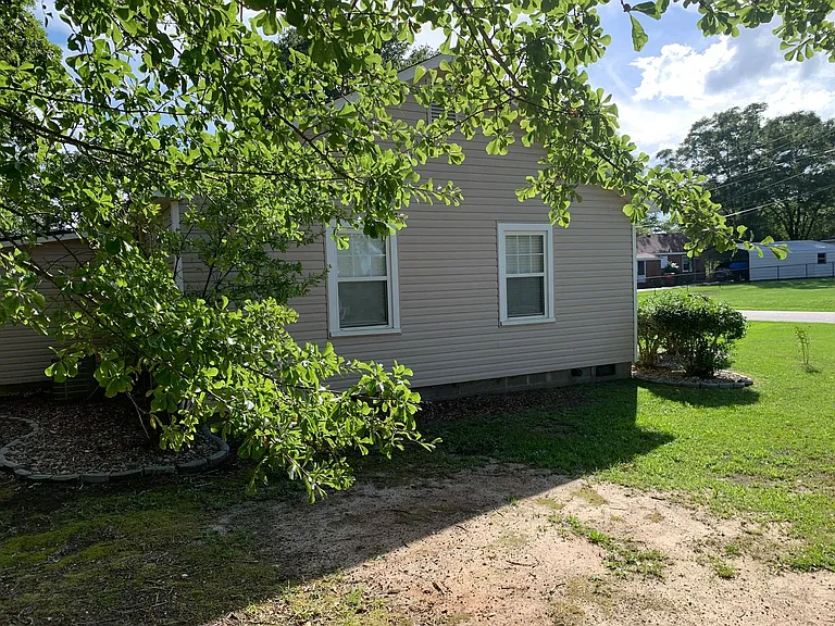 120 Martin St — Photo 20