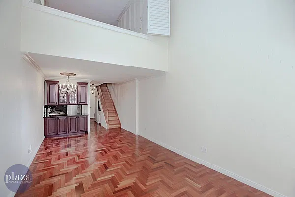 Rented by Plaza Real Estate Group | media 8