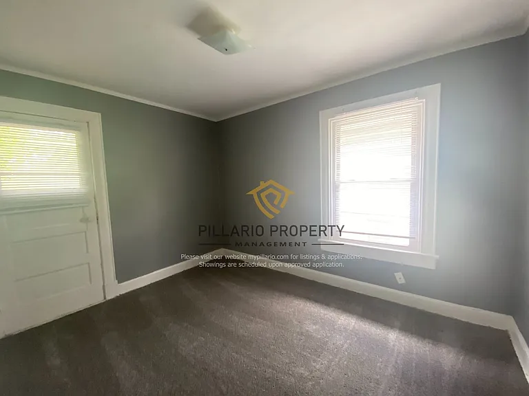 916-918 Fairfield Ave — Photo 16