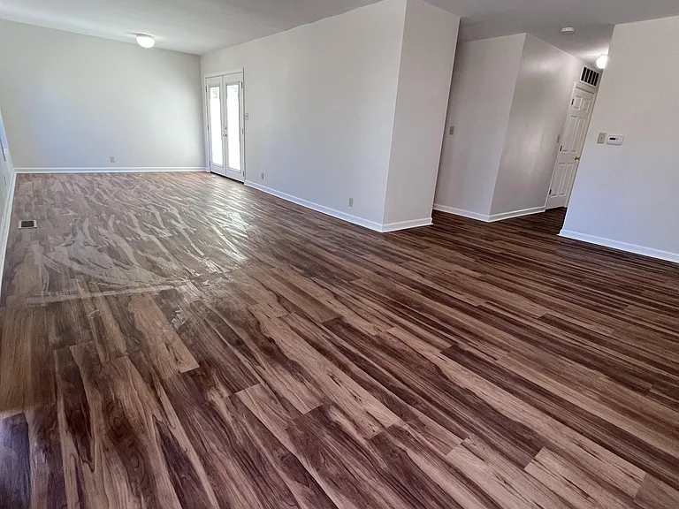 17 E Blaine St — Photo 15