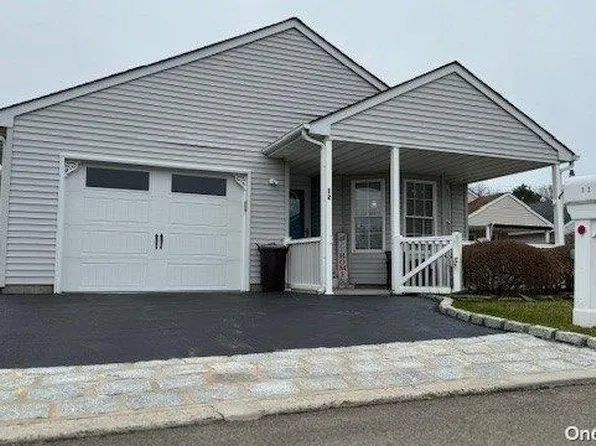 12 Orange Tree #12, Manorville, NY 11949