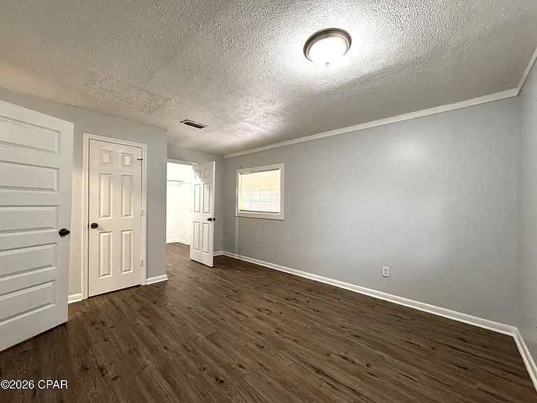 237 Helen Ave #E — Photo 16