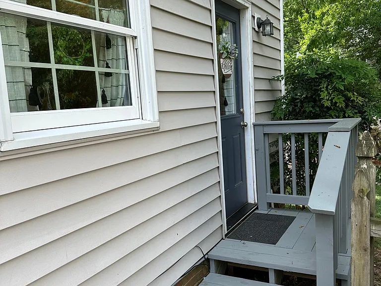 309 Pate St — Photo 3