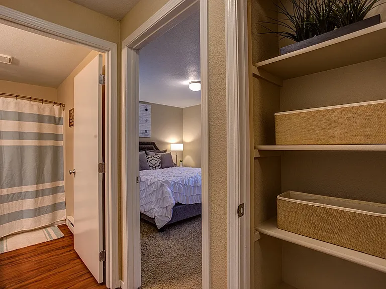 Commons at Creekside Apartments — Photo 8