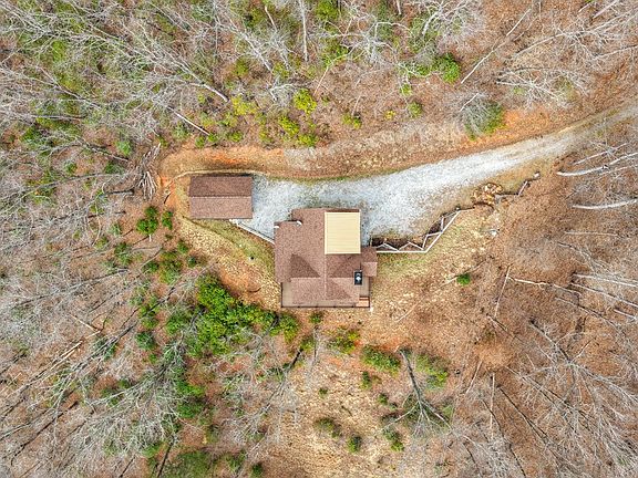 5th image of 640 Garden Branch Rd