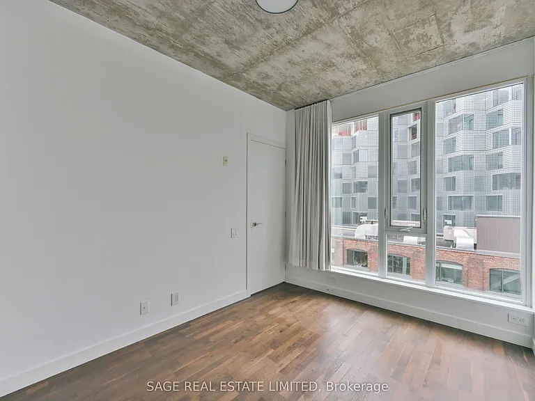 75 Portland St #806 — Photo 32