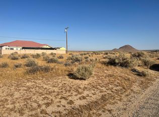 2 99th St, California City, CA 93505