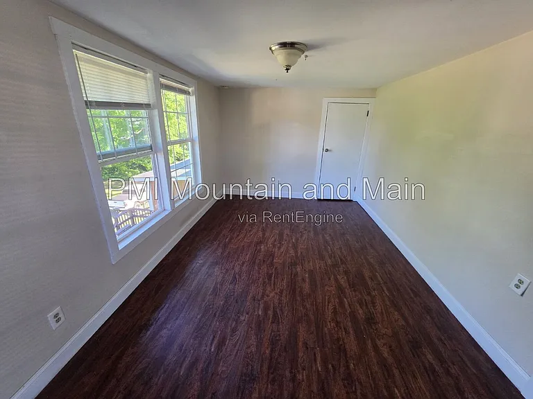 41 Westwood Pl #4 — Photo 13