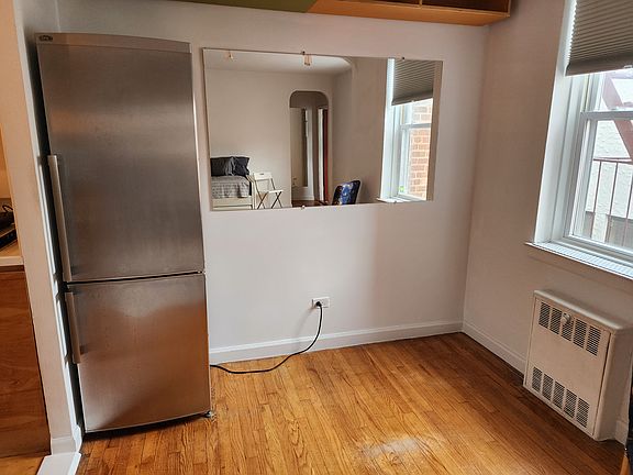 4th image of 12325 82nd Ave APT 3T