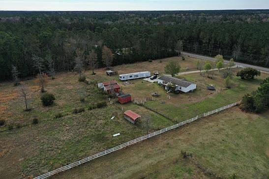 3rd image of 5374 Fern Ridge Rd