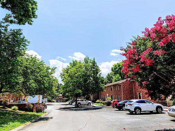 2nd image of 810 Highland Dr APT 703