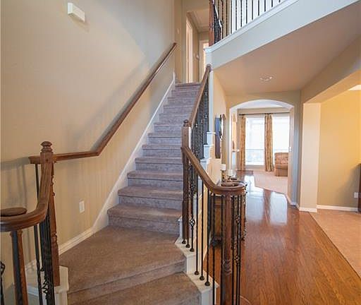 3rd image of 15962 Twin Cove Dr