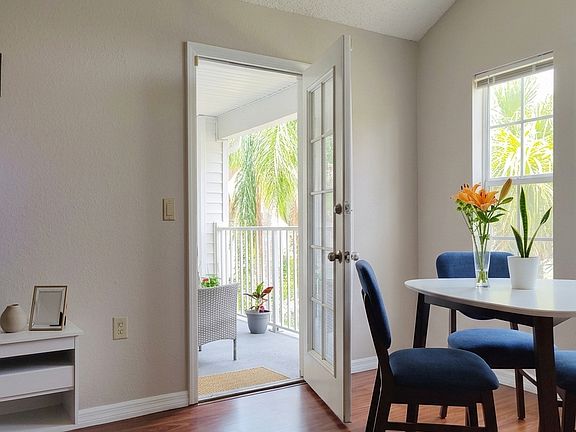 2nd image of 11532 Westwood Blvd APT 626